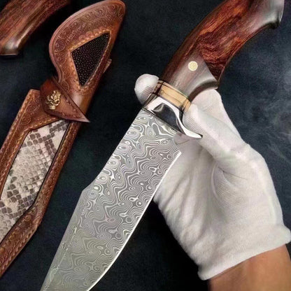 Precision cutting with Artistic Knives Damascus Steel