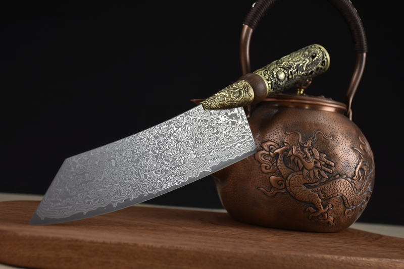 Ryugara (竜牙)| Damascus Steel Dragon Handle Kitchen Knife - Artistic Knives