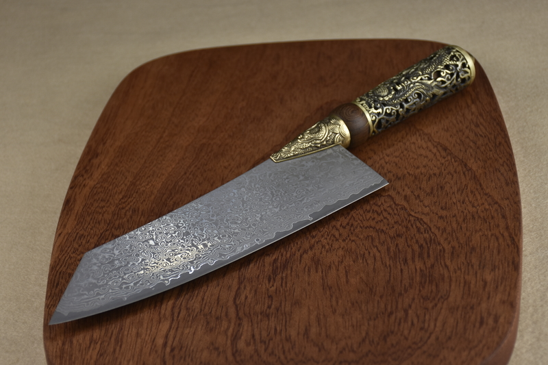 Ryugara (竜牙)| Damascus Steel Dragon Handle Kitchen Knife - Artistic Knives